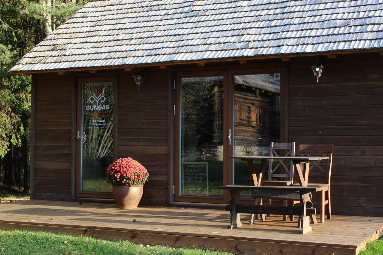 Gungas Hotel Ādaži Kültér fotó